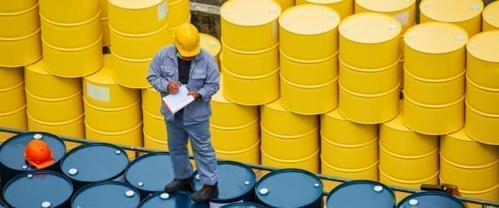 API Reports Unexpected Decrease in U.S. Crude Supplies