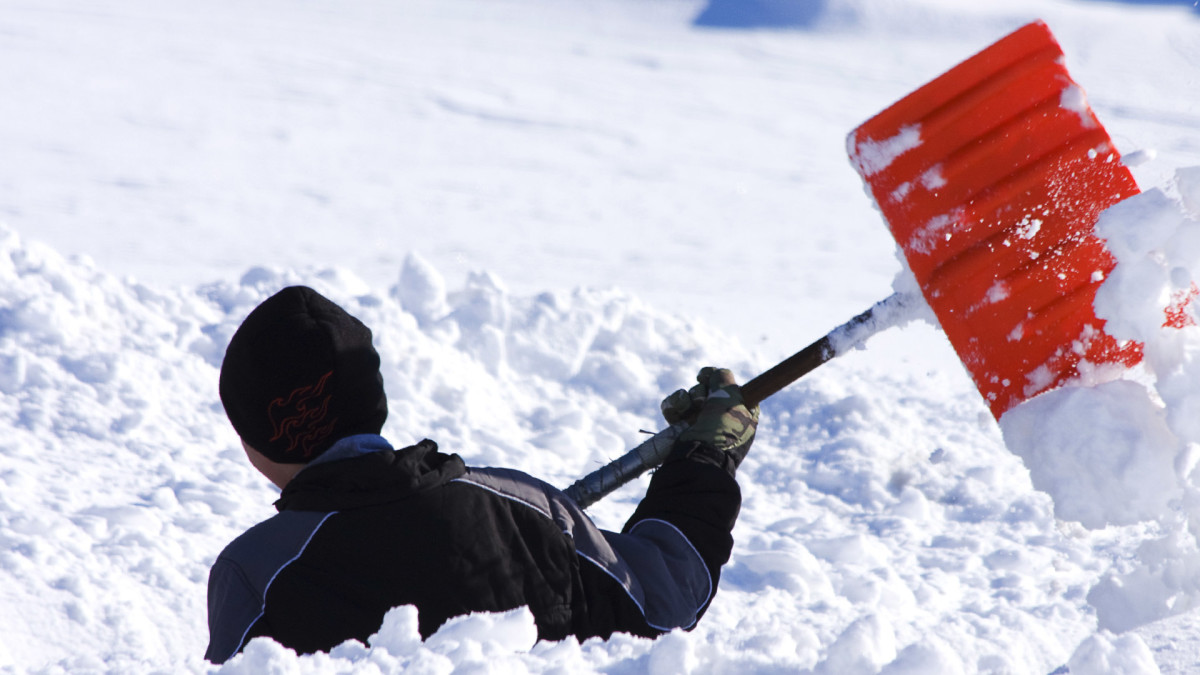 Scam warning issued for all Americans on winter storm money ruses