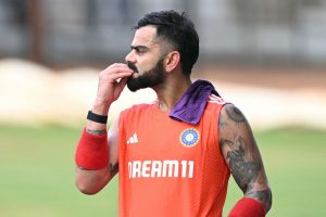 Kohli leaves South Africa, likely to be back for first Test