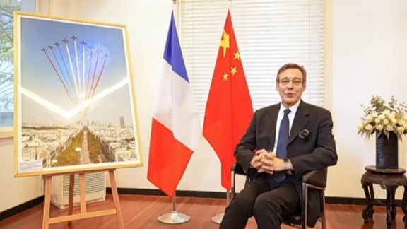 French business tycoon celebrating 60 years of Sino-French friendship