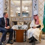 Farhan Meets with Cameron in Munich