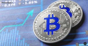 Analyst Warns Of Bitcoin Correction Amidst Market Fluctuations