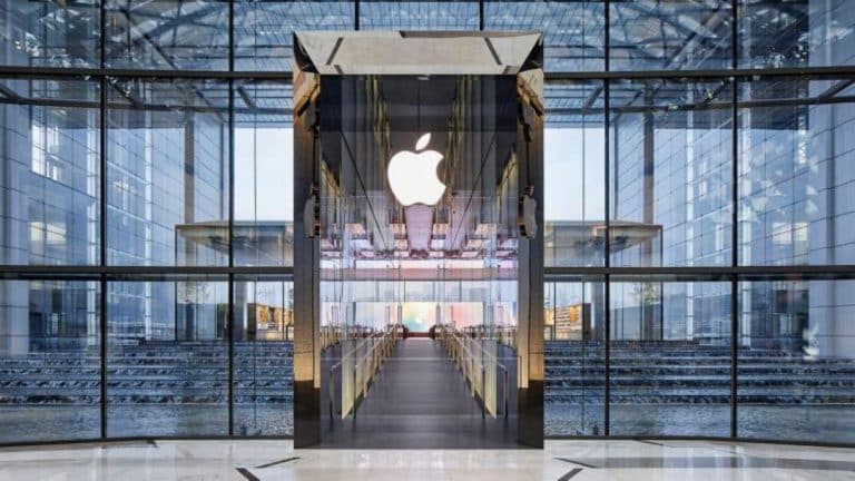 Apple Announces Job Vacancies in UAE with Salary above 8000 Dirhams