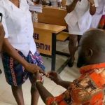 Lecturer Proposes To His Fiancee On Valentine’s Day