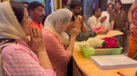 Preity Zinta Seeks Divine Blessings At Siddhivinayak As Comeback Film Lahore 1947 Goes On Floor