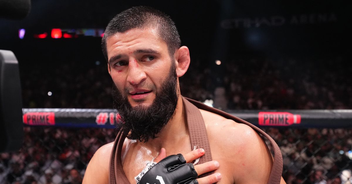 Khamzat Chimaev heavily favored to beat Robert Whittaker in UFC Saudi Arabia main event