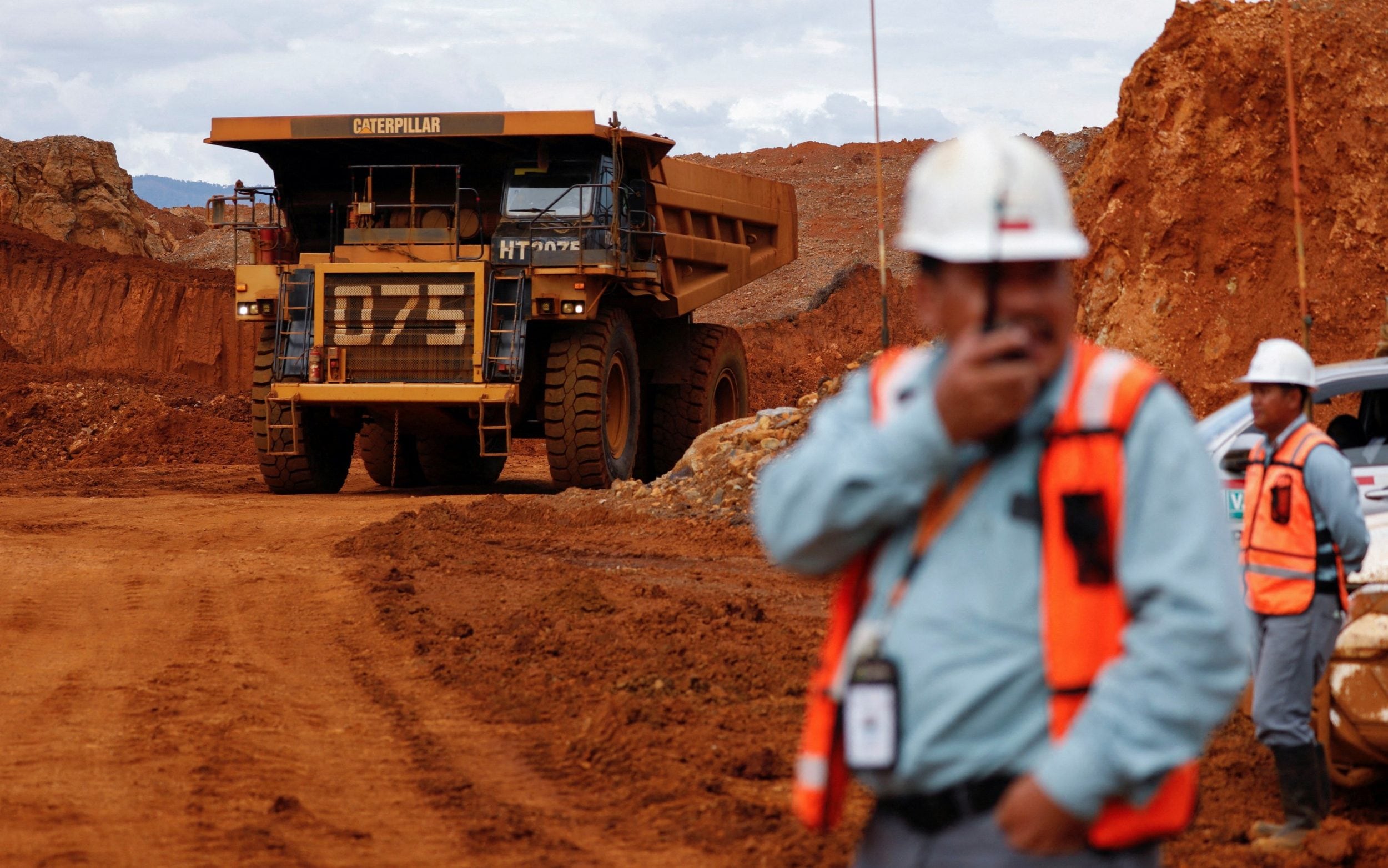 FTSE miners plunge as stocks hit lowest level in over two years