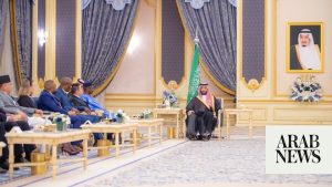 Saudi crown prince receives credentials of new ambassadors to Riyadh