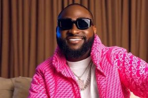 “I Dislike Men Who Wear Skirts” – Davido