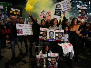 Relatives of Gaza captives protest in cages