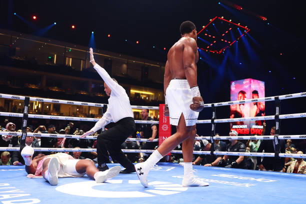 BREAKING: Joshua gets second-round KO win over Ngannou