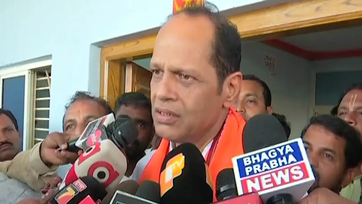 Senior Odisha Police official threatening leaders to stay with BJD: Pradeep Panigrahi 