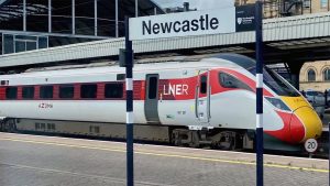 LNER issue trains warning for Newcastle United fans going to Fulham