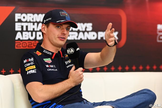 Verstappen ne lâche rien sur son équipier en 2025 mais a fait un pas vers Russell