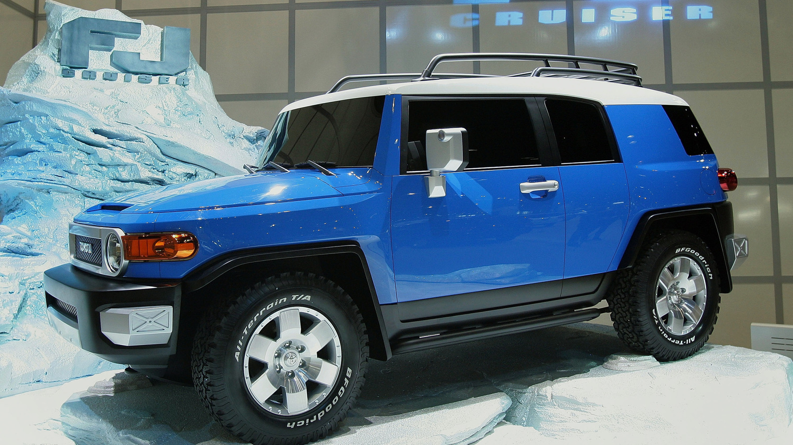 The Pros And Cons Of Buying A Toyota FJ Cruiser