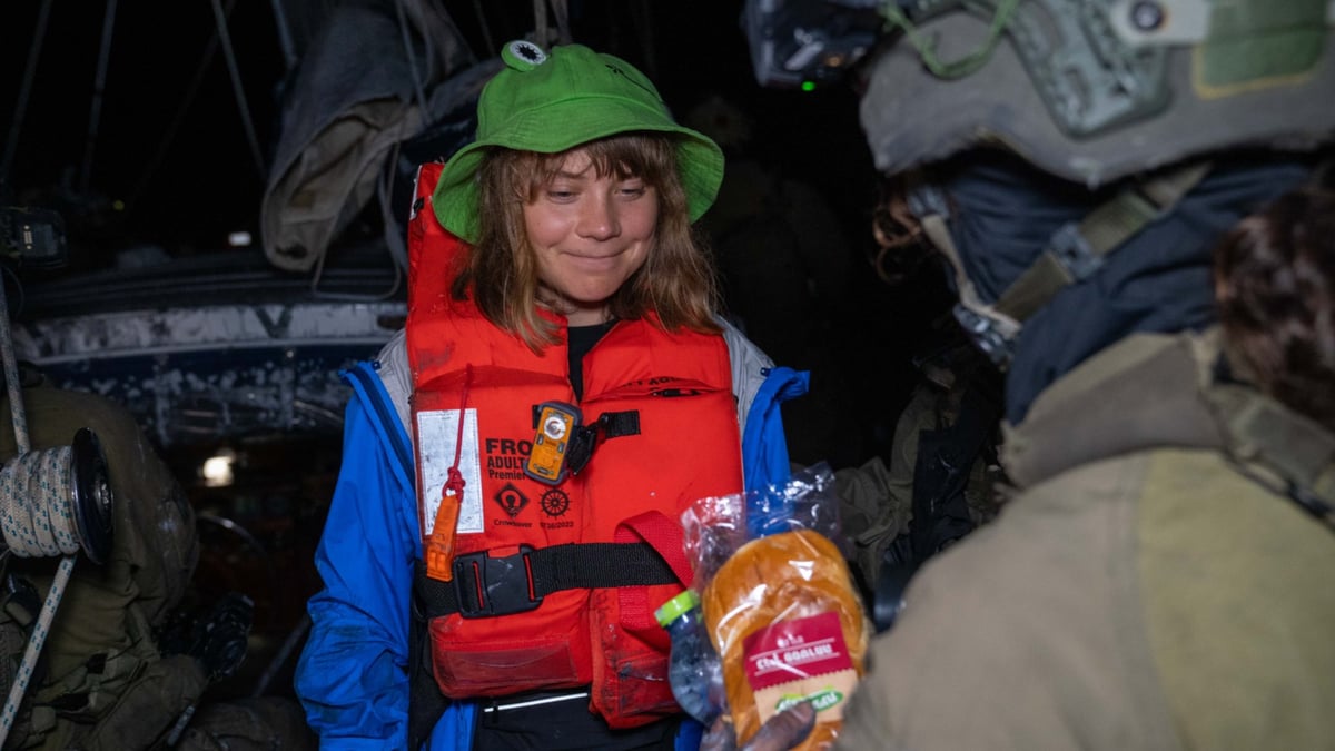 Israeli military intercept ‘Freedom Flotilla’ Gaza aid boat carrying Greta Thunberg
