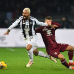 Everton offer €30m for Douglas Luiz but Juventus demand €40m – report