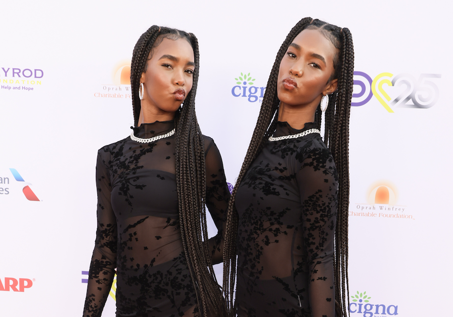 Too Cute! Jessie & D’Lila Combs Link Up With Baby Love For Sweet Sister Moment (WATCH)