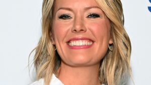 Today’s Dylan Dreyer showcases athletic figure in beachside photo