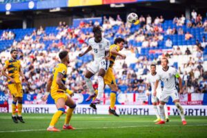 England star keen to join Arsenal