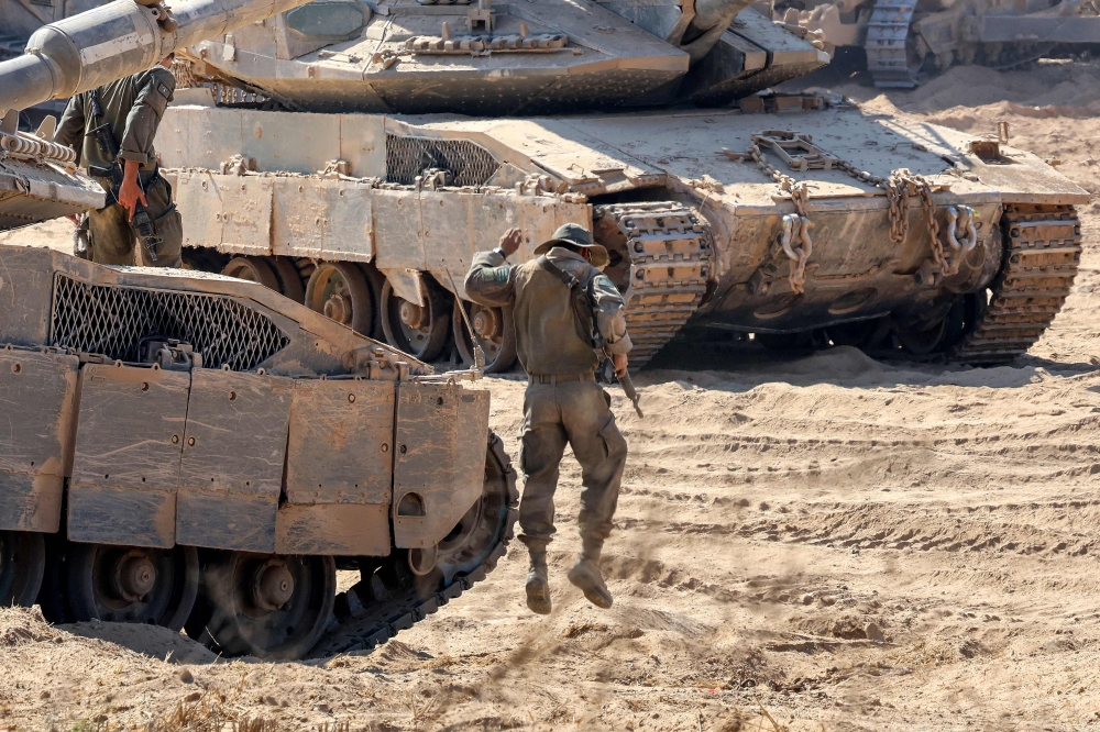 Gaza truce talks stall as Israel insists on keeping military forces in 40pc of territory, refuses full pullout