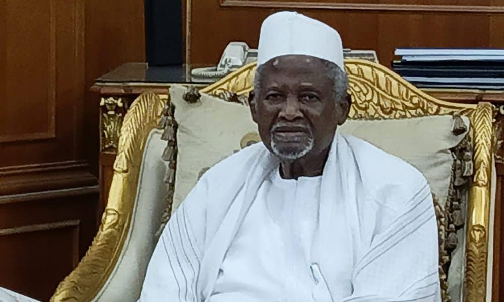FG Delegation, Dangote, Emirs In Attendance As Dantata Is Buried In Madinah