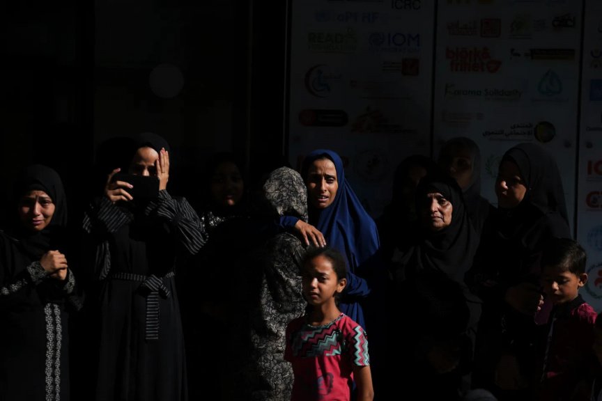 Hamas to Release 10 Hostages Amid Gaza Ceasefire Talks