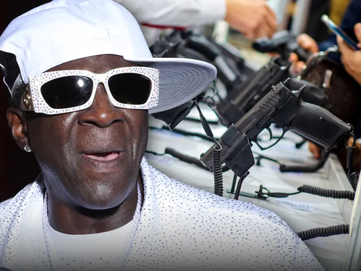 ‘I Fear For My Kids’ – Rapper Flavor Flav Raises Serious Concerns As He Calls For Ban On Firearms In The U.S.