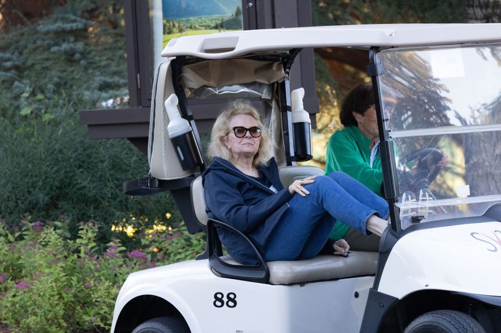 ‘Sex and the City’ alum Candice Bergen makes rare public appearance at Sun Valley’s ‘summer camp for billionaires’