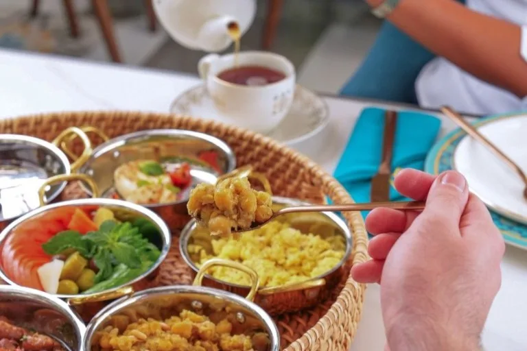 Ultimate Lebanese Breakfast Experience at Derwandi