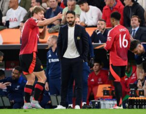 Man United flop keen to stay at Old Trafford