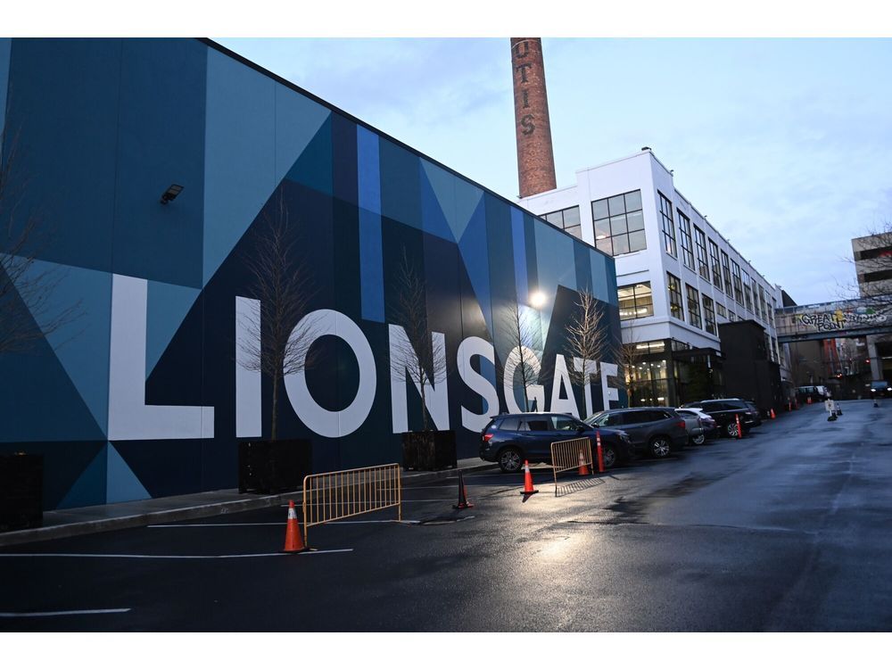 Apollo-Backed Legendary Weighs Acquisition of Lionsgate Studios