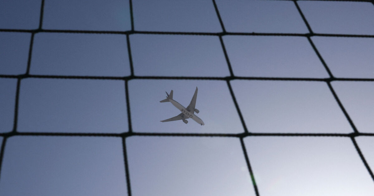 Australian women win right to sue Qatar Airways over forced strip-searches
