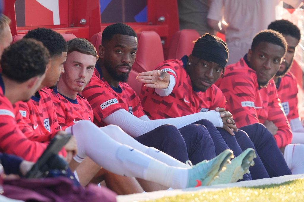 Man United consider move for England striker