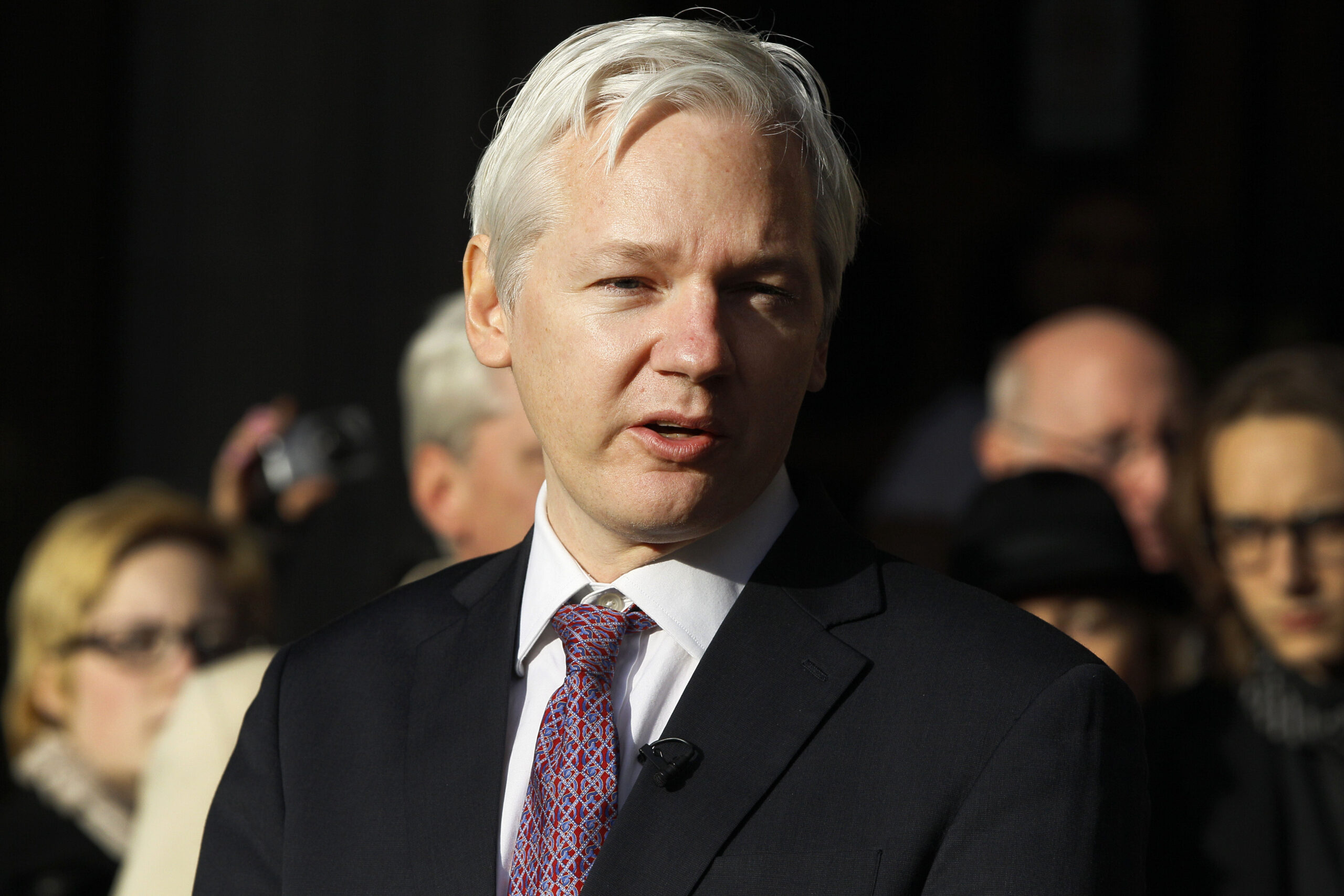 Julian Assange: Democratic Party is “doomed”