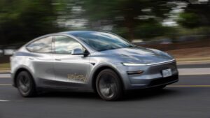 Tesla plans ‘friends and family’ car service in California, regulator says