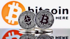Bitcoin Climbs Near All-Time High as Whale Wallets Return and Profit-Taking Dynamics Shift
