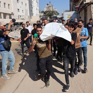 Gaza conflict: Israeli forces kill 51 as ceasefire urged