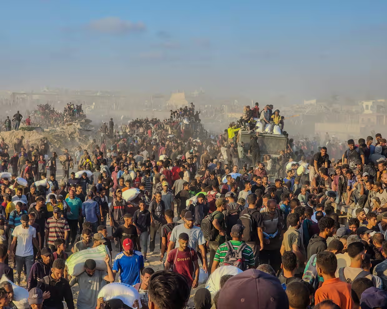 Netanyahu Denies Haaretz Report Alleging IDF Shot at Gazans Seeking Aid