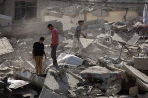 Israel escalates Gaza offensive as casualties rise, ceasefire prospects dim