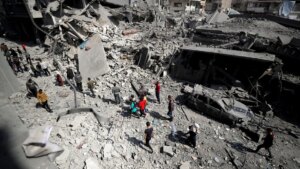 Egyptian, French FMs stress importance of restoring Gaza ceasefire, ensuring humanitarian aid access