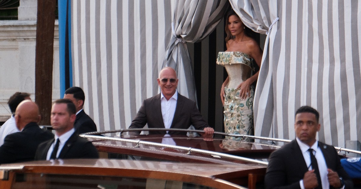 Celebrities converge on Venice for Bezos-Sanchez wedding gala, Entertainment News