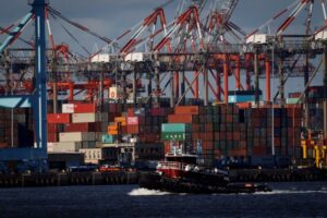 Trade deal on US tariffs within reach, says EU, as 1 August deadline nears