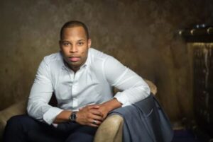 Sizwe Dhlomo responds to ‘Why are you gay?’ question amid revived Floyd Shivambu feud