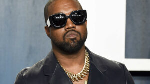 DIDDY DUD: ‘TITANIUM-TEETH’ KANYE STINK-BOMBS DIDDY TRIAL