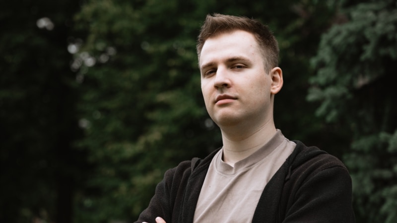 Brother Of Imprisoned RFE/RL Journalist Ihar Losik Escapes Belarus After Trial