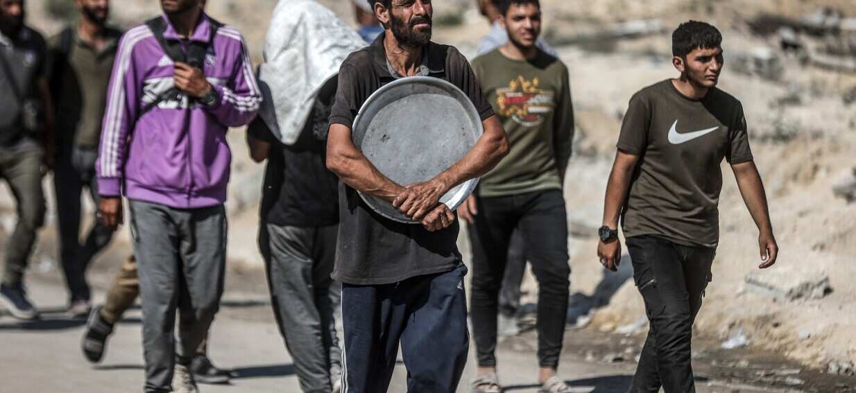 UN condemns ‘weaponisation of food’ in Gaza after hundreds killed while seeking aid