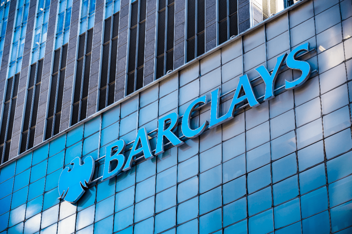 Barclays investment bank powers £1bn profit jump in first half