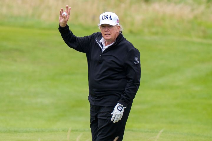 Trump and Von der Leyen meeting today to clinch trade deal will hopefully be ‘a decisive moment’, says Michael McGrath