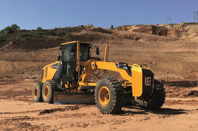 LiuGong Enters North American Motor Grader Market with the 4215D